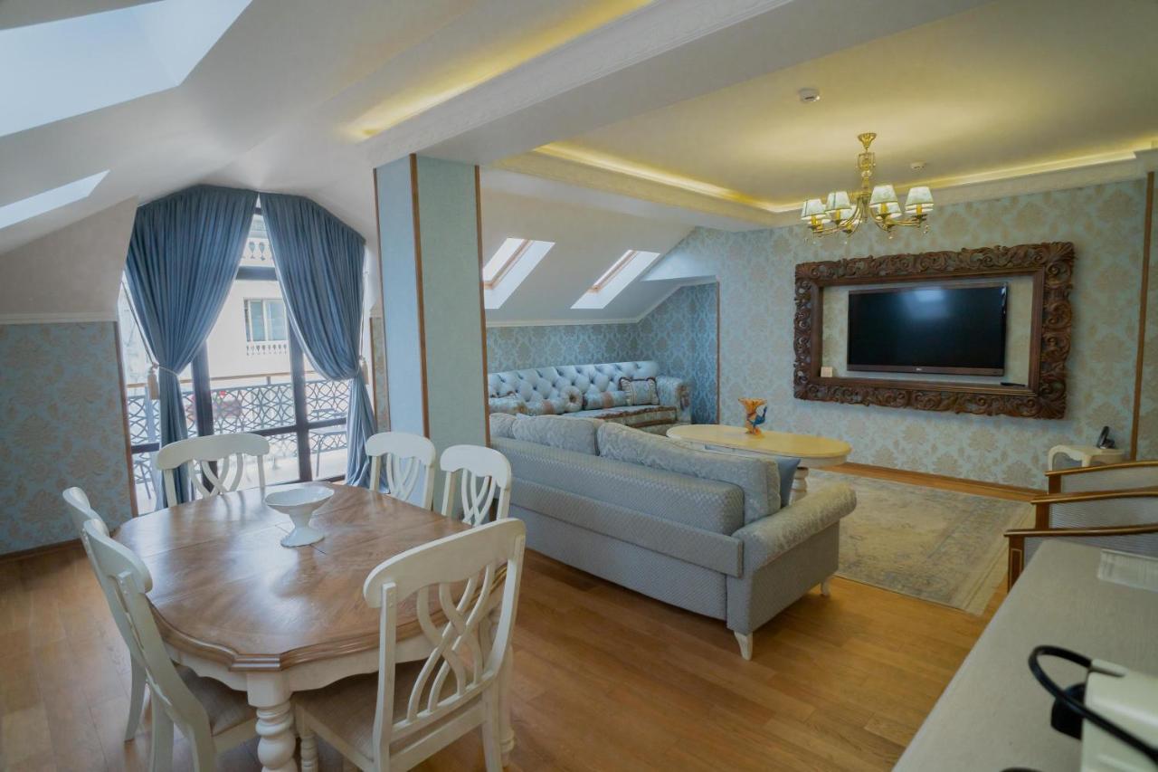 Leon Boutique Hotel Sukhumi Eksteriør bilde