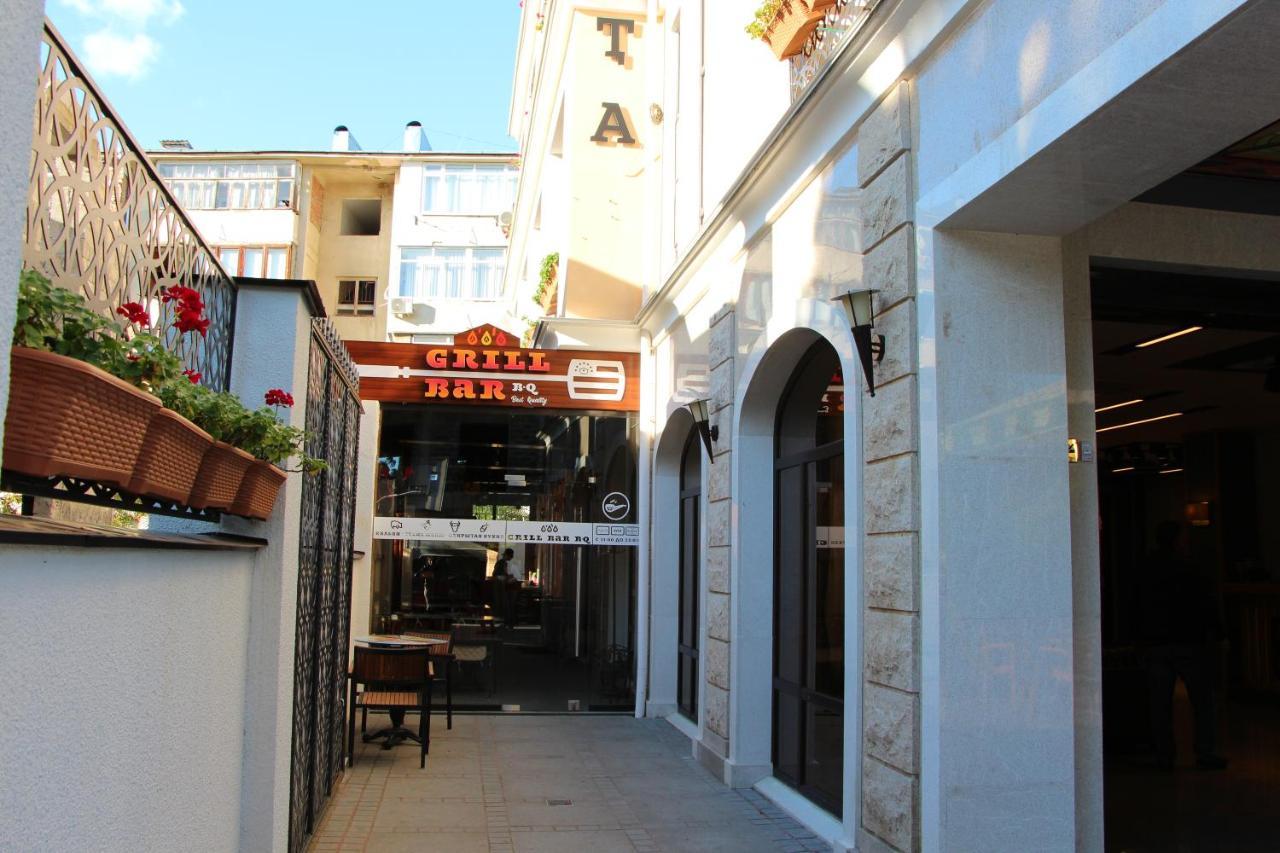 Leon Boutique Hotel Sukhumi Eksteriør bilde