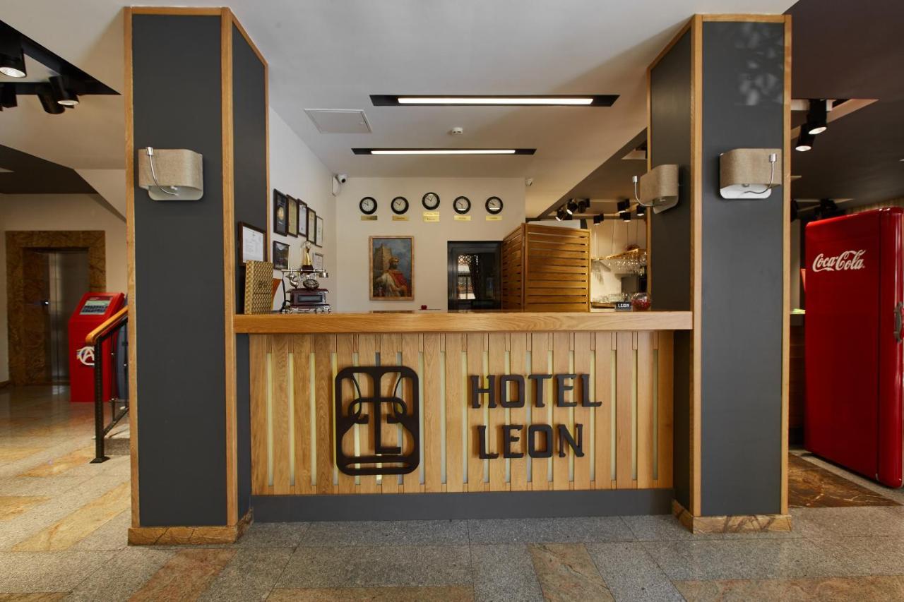 Leon Boutique Hotel Sukhumi Eksteriør bilde