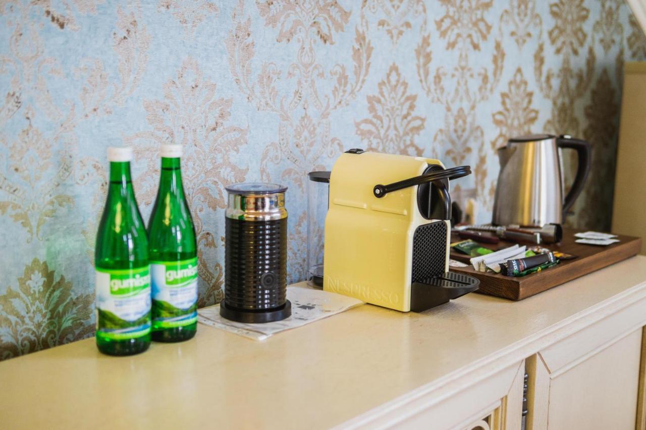 Leon Boutique Hotel Sukhumi Eksteriør bilde