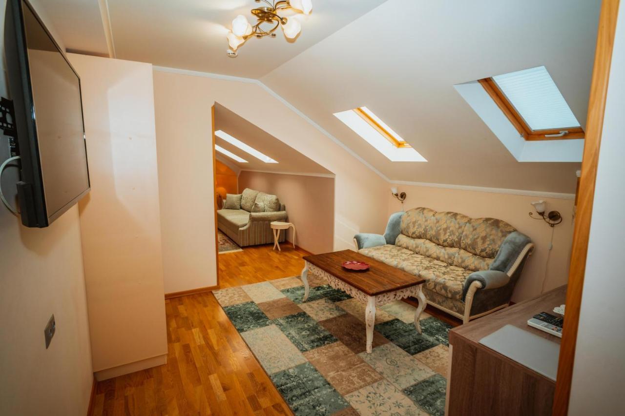 Leon Boutique Hotel Sukhumi Eksteriør bilde