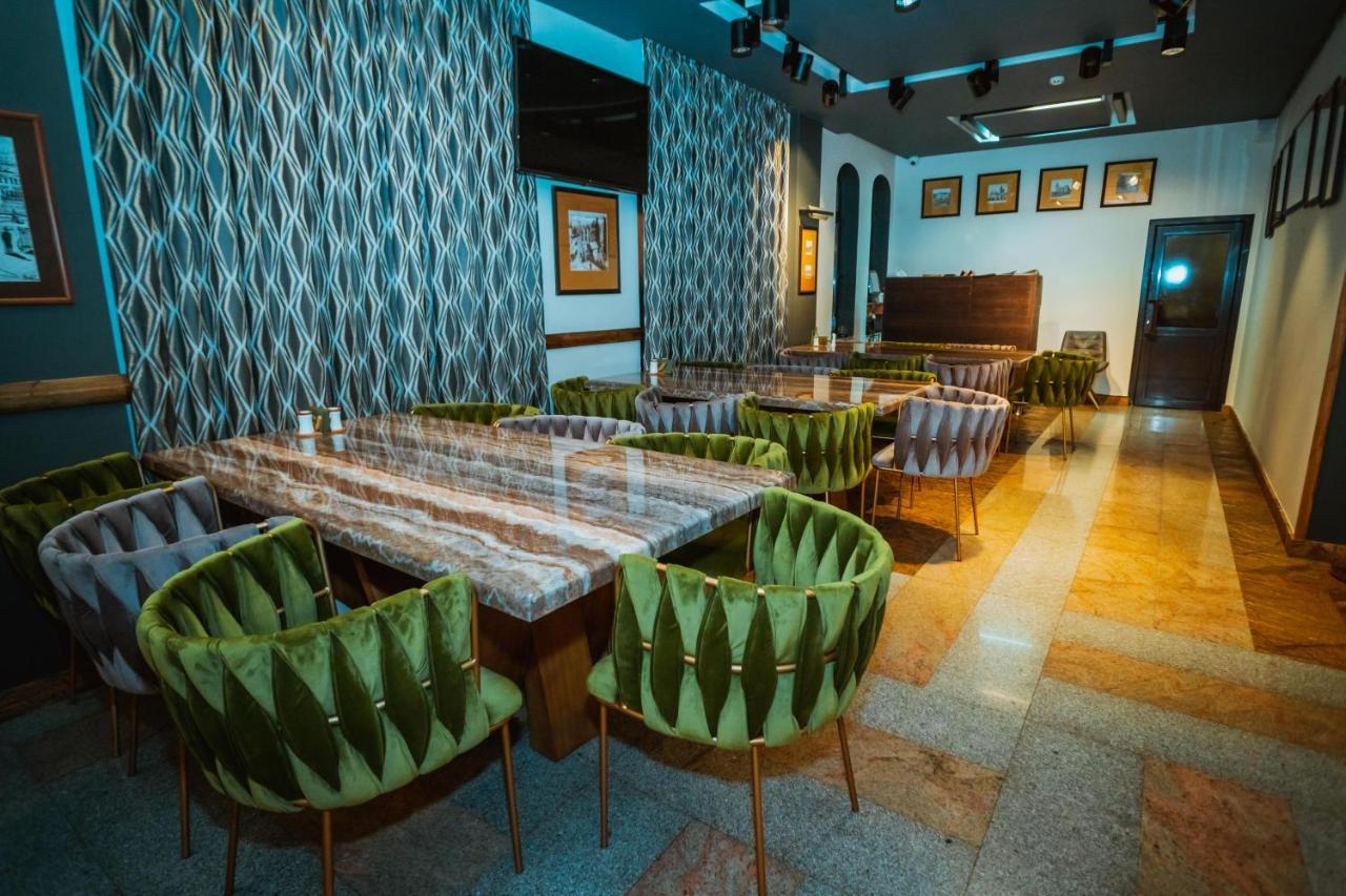 Leon Boutique Hotel Sukhumi Eksteriør bilde