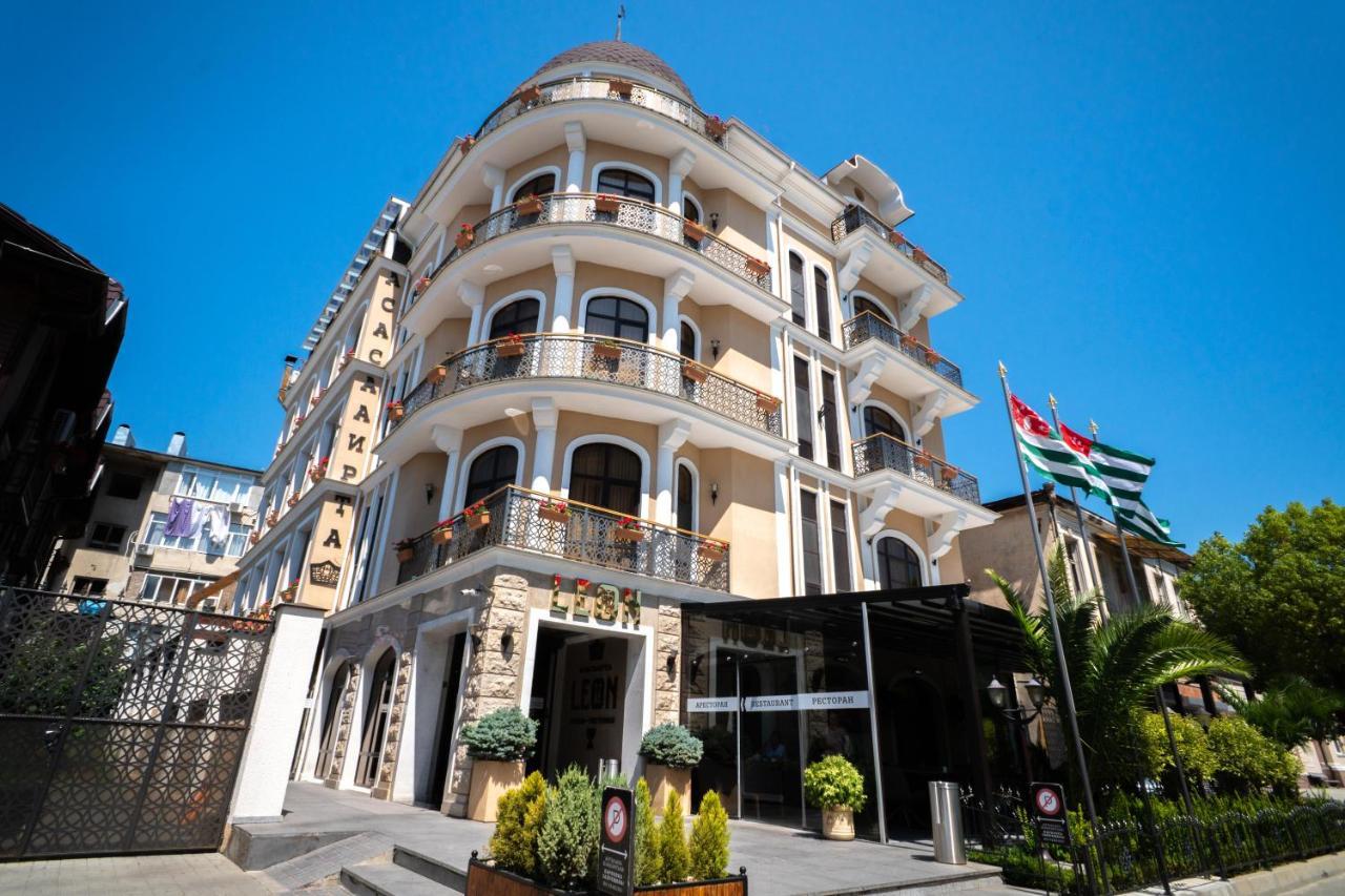 Leon Boutique Hotel Sukhumi Eksteriør bilde