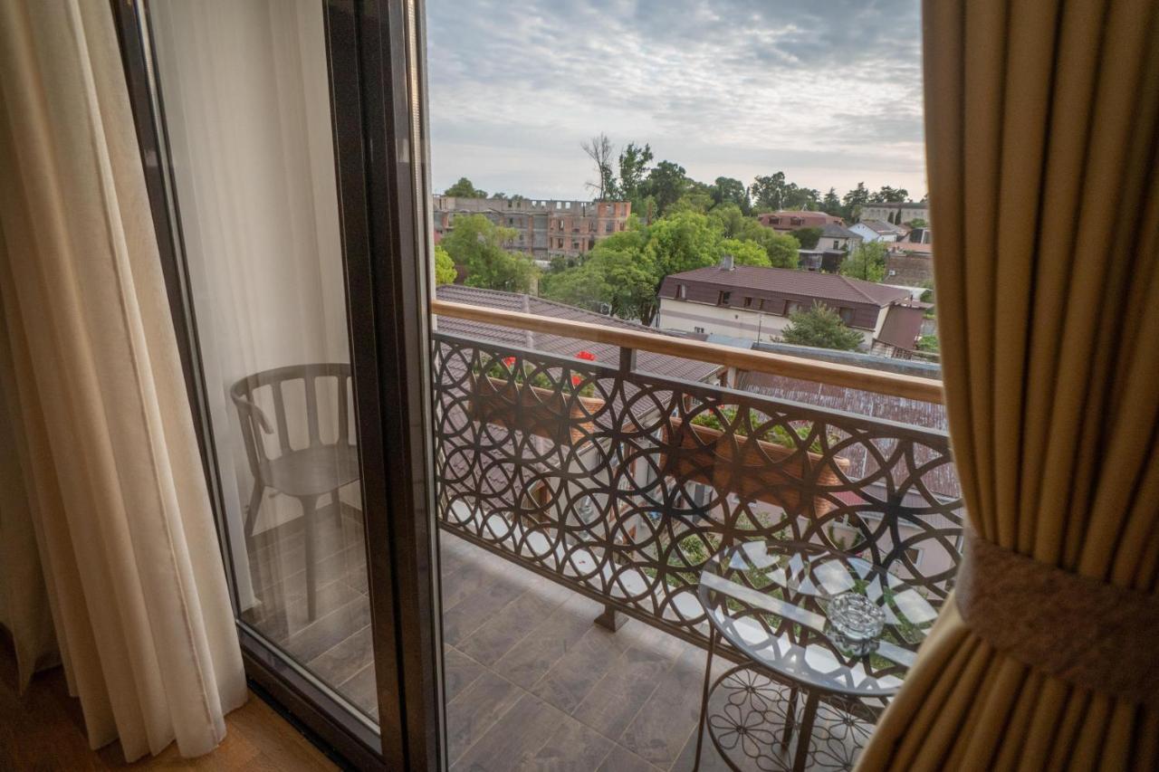 Leon Boutique Hotel Sukhumi Eksteriør bilde